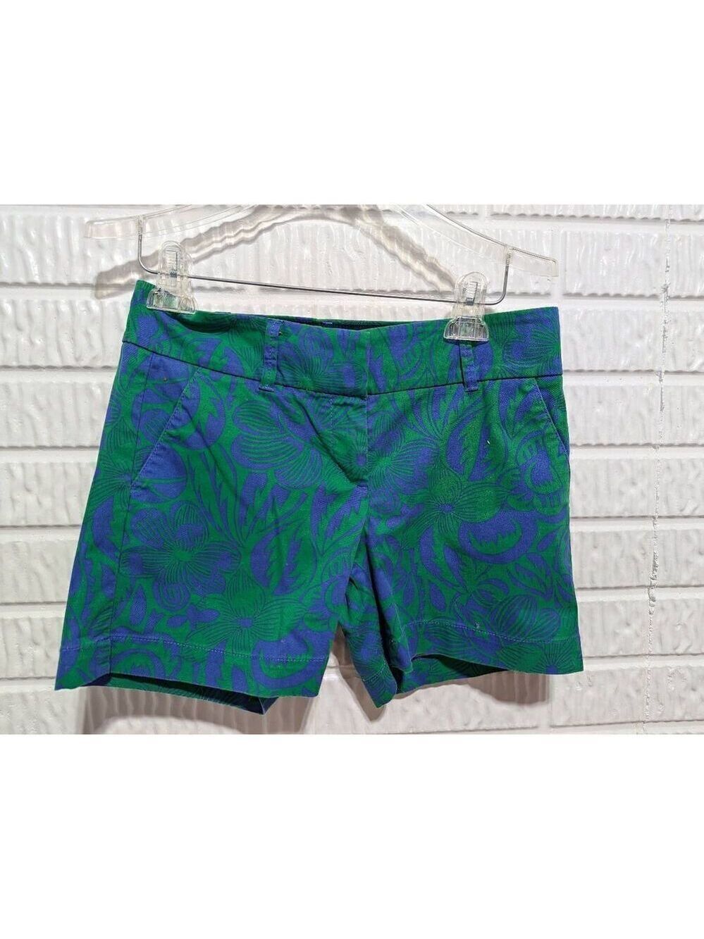 Talbots Women's Blue & Green Tropical Floral Pattern Everyday Chino Shorts Size